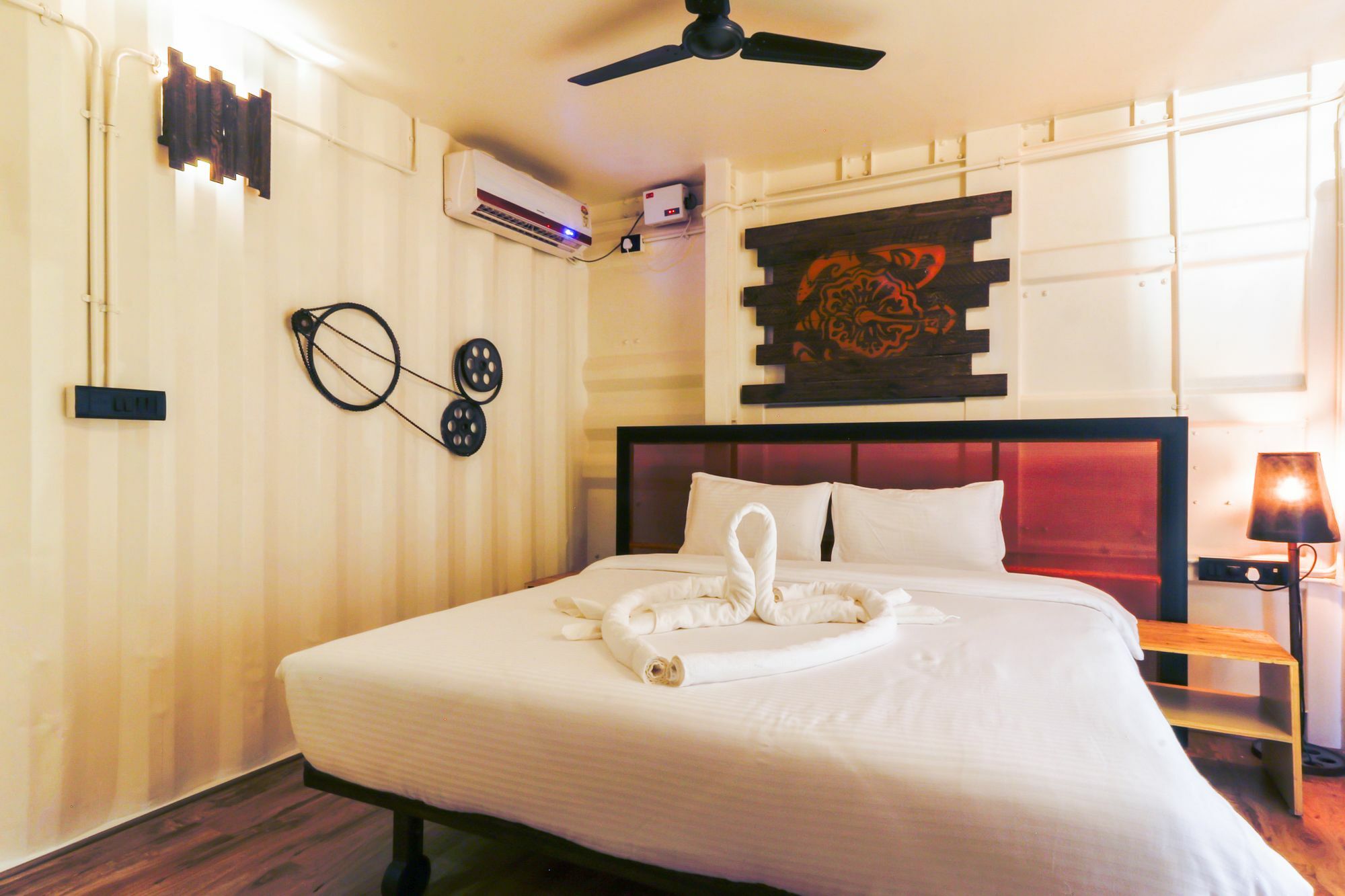 Beach Box Hotel Baga Gosavvy Collection Zewnętrze zdjęcie