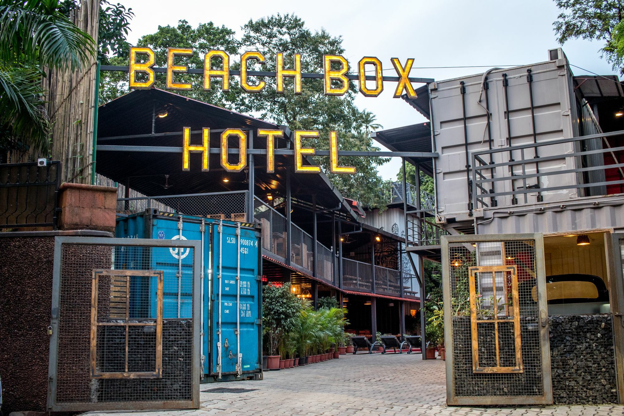 Beach Box Hotel Baga Gosavvy Collection Zewnętrze zdjęcie